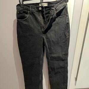 Abercrombie and Fitch Ultra High Rise Ankle Straight Jean - Size 27
